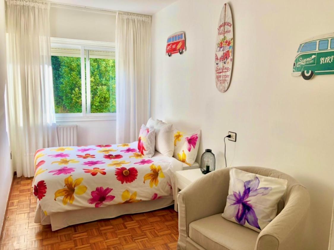 Apartamento con vistas al mar en Primera Línea. Muros Exterior foto