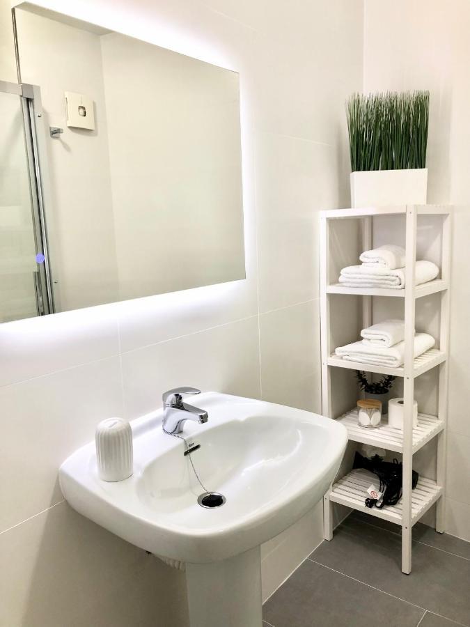 Apartamento con vistas al mar en Primera Línea. Muros Exterior foto